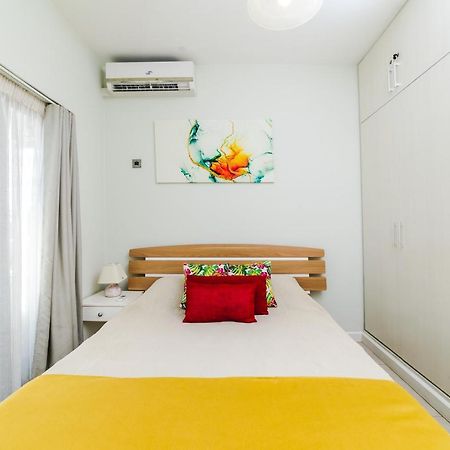 Beachcove Apartment 9 In Pereybere Pereybere Beach Exterior foto