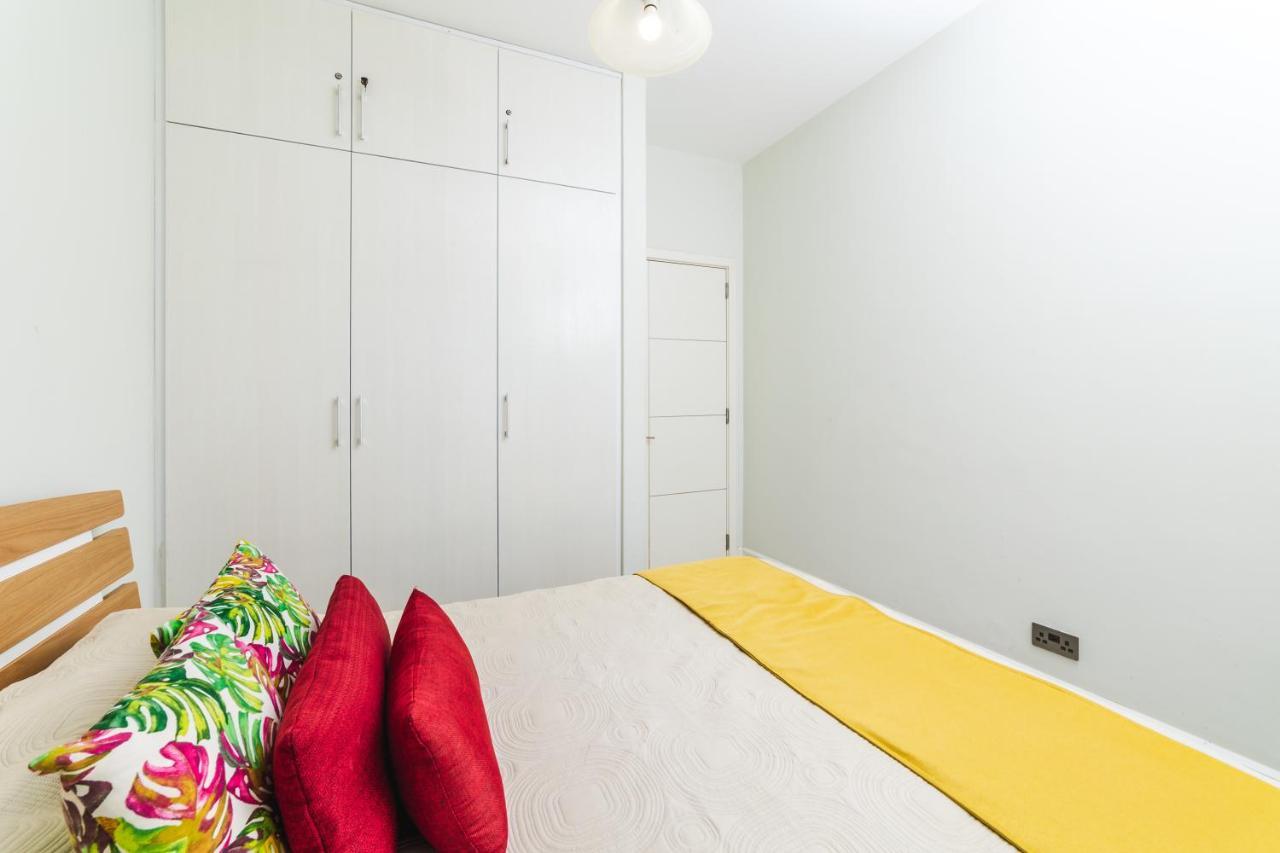 Beachcove Apartment 9 In Pereybere Pereybere Beach Exterior foto
